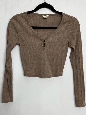 Bozzolo Taupe Ribbed Henley Long-Sleeve Crop Top